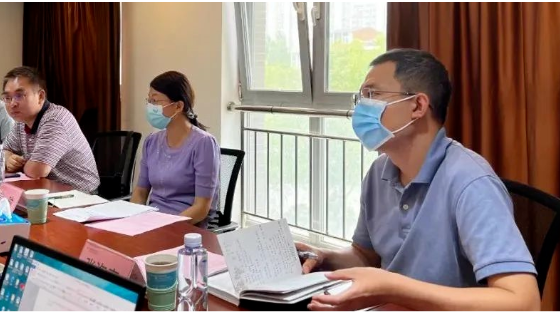 石化化工處在不到一個(gè)月的時(shí)間內(nèi)連續(xù)收到中橡協(xié)兩份報(bào)告，一直從職能角度進(jìn)行研究，并與相關(guān)司局進(jìn)行溝通，開展了有關(guān)工作。